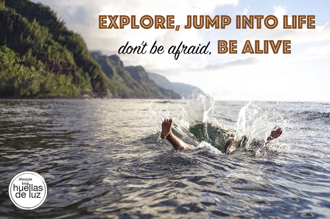 DoGraphic's tweet photo. Explora, Lanzate A la Vida.. No Tengas Miedo, Vive HOY !!.. 
#HappyFriday #FridayFeeling #FelizViernes #ViveHOY http://t.co/1sLRE9IzL3