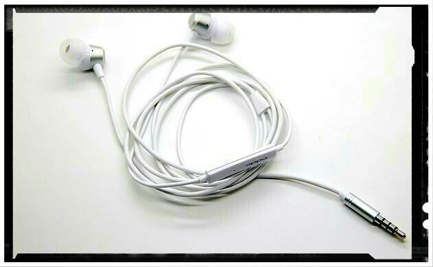 Let's take a moment to thank Ear_phones
 For helping us to ignore all stupid people around us =°°°°°