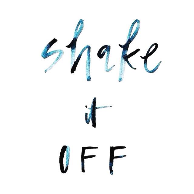 panch_drinks's tweet photo. Friday's finally here! #shake #cocktails http://t.co/8VpVPQ3wtA