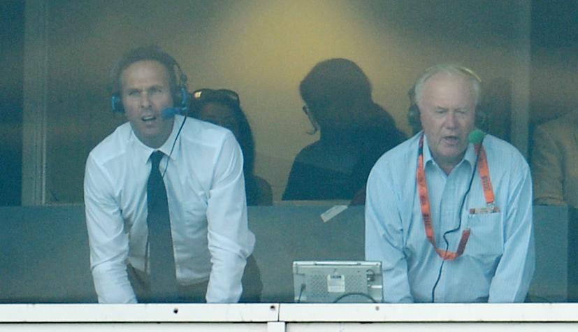 Vaughan and Jim stand up and try to spot a Starc six at the Oval <a href="/MichaelVaughan/">Michael Vaughan</a> <a href="/Aggerscricket/">Aggregate Cricket</a> @InvestecCricket