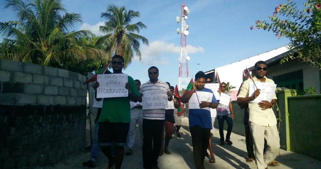 #Live N.Velidhoo
#DhivehinGeBinDhivehinnah 
#Heylaa
#KillBill251
#MageyBin