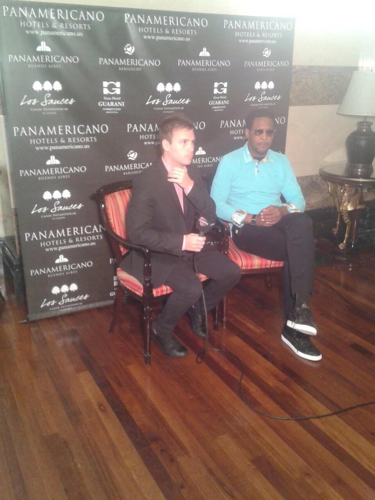 FenixSports's tweet photo. -EN VIVO- Javier Sotomayor en @TyCSports - #HombreRécord http://t.co/JiANCq1imM