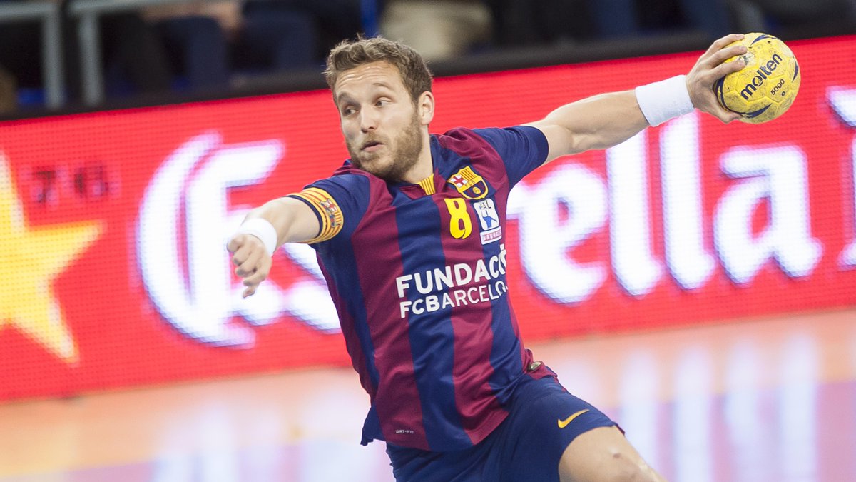 FCBhandbol's tweet photo. Avui a les 20 h 1/2 Supercopa de Catalunya @hstcugat - @FCBhandbol #fcblive #Playhandbol http://t.co/Nwc0NGpyO6
