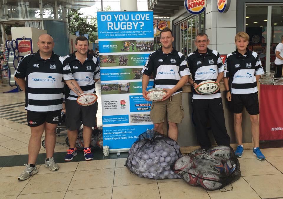 Getting ready to meet the public <a href="/rugbyworldcup/">Rugby World Cup</a> <a href="/LandRover/">Land Rover Discovery</a> #RWC2015 #webellis @MKDonsSET <a href="/txmrecruit/">TXMRecruit</a> <a href="/MKRugbyLegacy/">MK Rugby Legacy</a>