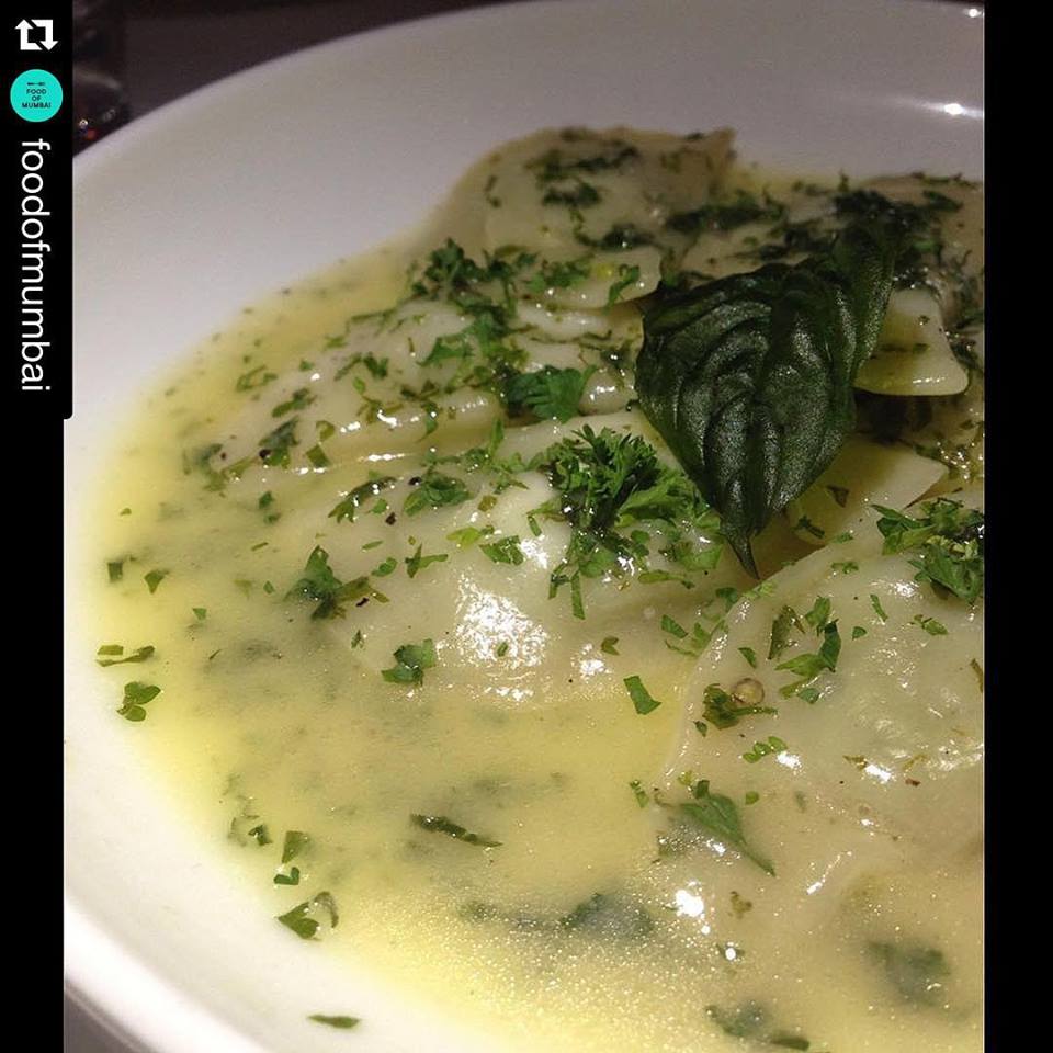 EatPrayLuvIndia's tweet photo. Thank you @foodofmumbai  Potato Basil Pierogi..Polish style Potato Dumplings #eatprayluv
#foodofmumbai #foodlover http://t.co/cKHapos5kz