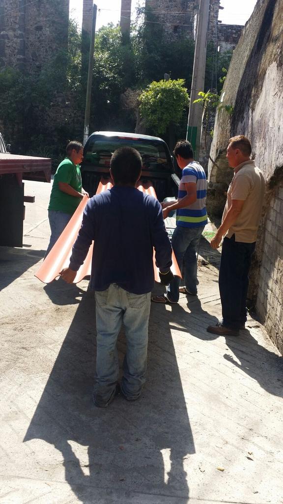 LUCEROLAIZ's tweet photo. Santa rosa 30, tlaltizapan morelos agradece nuevamente su gran apoyo a la @congregacion_mt http://t.co/WCZ7h2Wwui