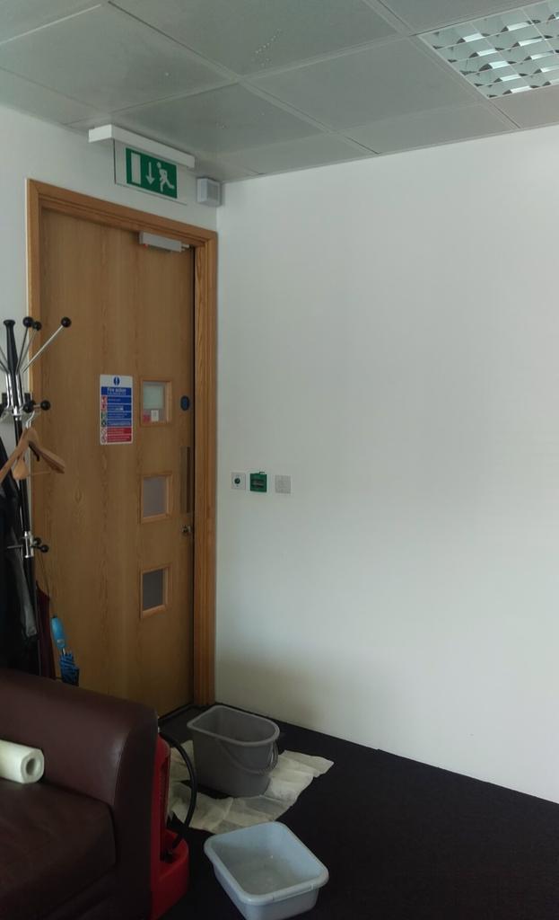 TomWJDavis's tweet image. We've sprung a leak in the office! No aircon wasn't what we needed on an afternoon this hot :S #raininginside