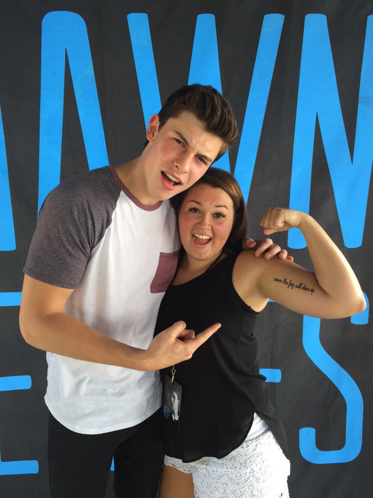 knowmestyles's tweet photo. Getting my favorite lyrics tattooed on me. ❤️ Thank you for being such an inspiration @ShawnMendes #ShawnsBucketList http://t.co/XKSxJ6xJQ4