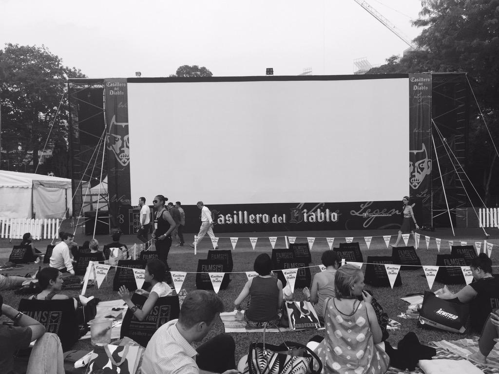 nikkiwicks's tweet photo. Happening now: #Virunga at #FilmsAtTheFort in Singapore http://t.co/PFVgS7Z6wr