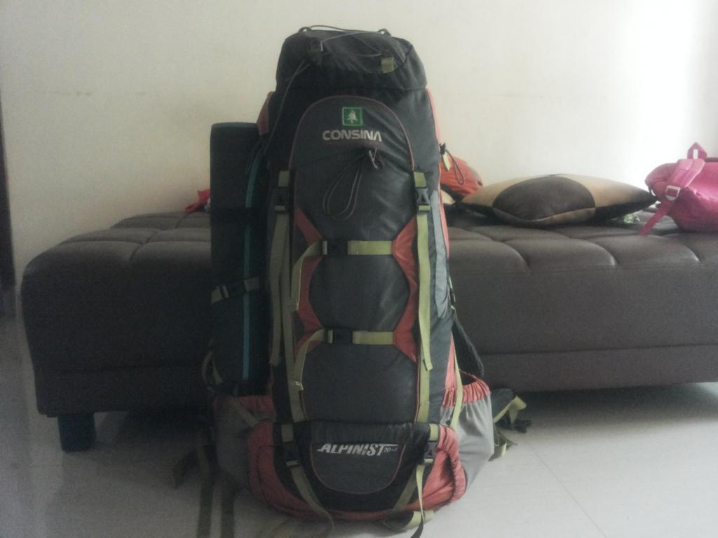 rionel91's tweet photo. @infopendaki #salegear Carrier Consina Alpinist 70+5L kondisi 85% no cacat 425K cp:087804410044sms/wa/line http://t.co/ply8xrGAk0