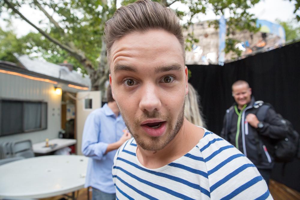 Show us your face when #DragMeDownMusicVideo dropped on <a href="/Vevo/">Vevo</a> this AM.