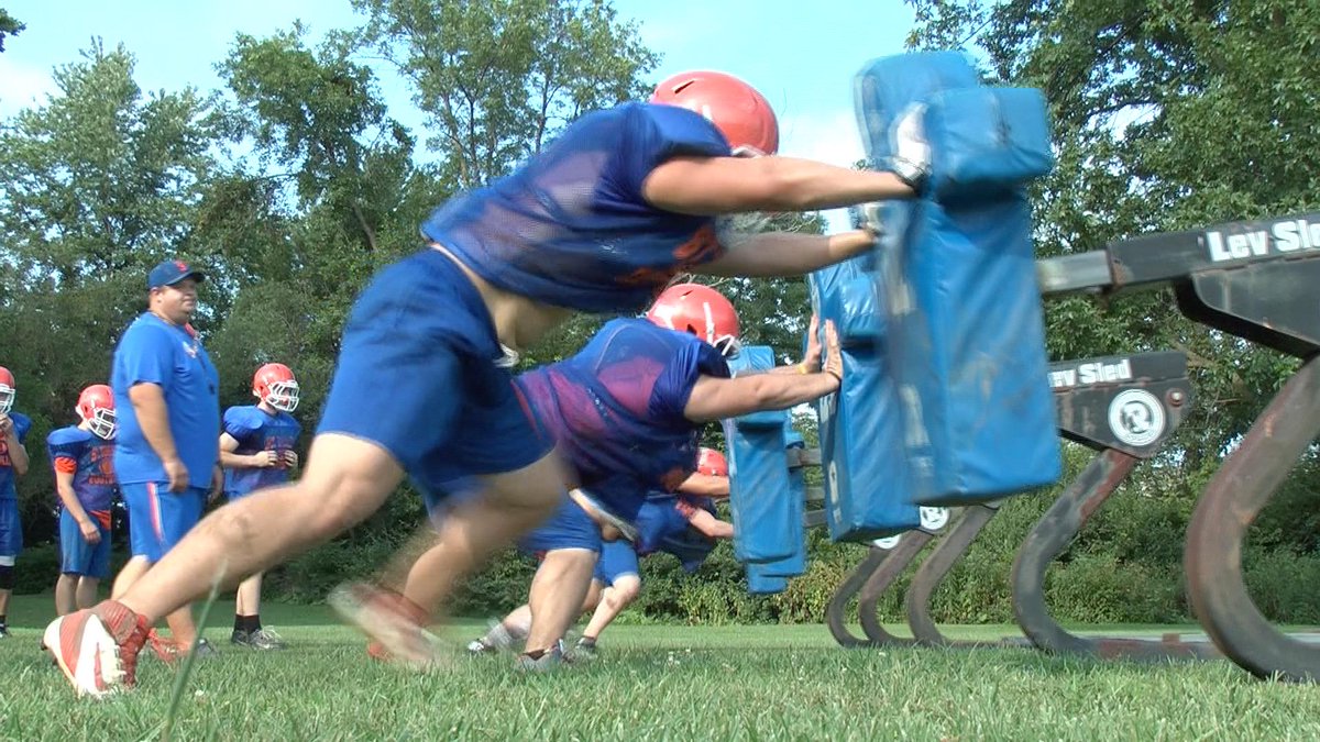 nowdecatur's tweet image. Our last CIC stop, the St. Teresa Bulldogs. Hungry for more than just a playoff berth. (Video) nowdecatur.com/?p=107720
