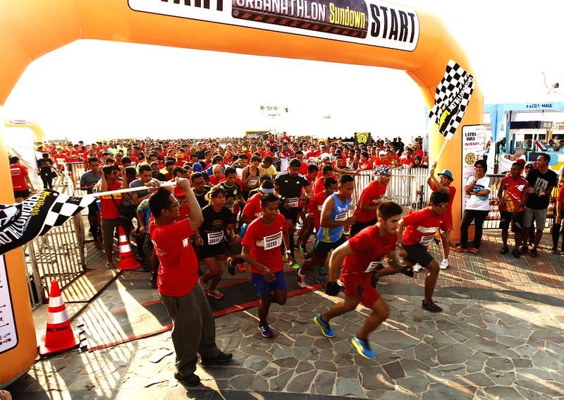 menslifeid's tweet photo. Sebagian kecil moment tak terlupakan yg berhasil kami abadikan di #MHIurbanathlon #MHIsundown http://t.co/au4GtFX8fm http://t.co/L2kTj6QhZh