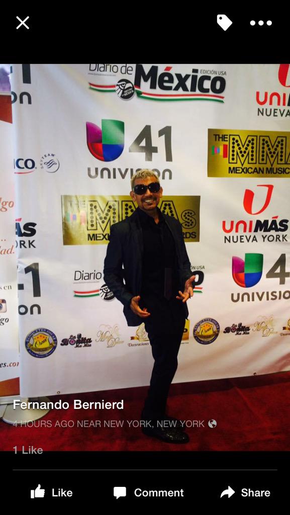 BernierdFer's tweet photo. Las Nigth with Luis Gomez at the Mexican music Awards .Univision in the House http://t.co/qt4k8bygOU