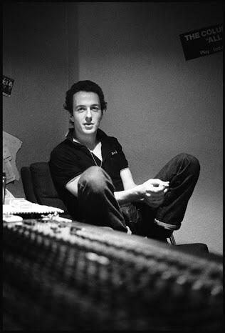 Happy birthday joe strummer 

leyenda        