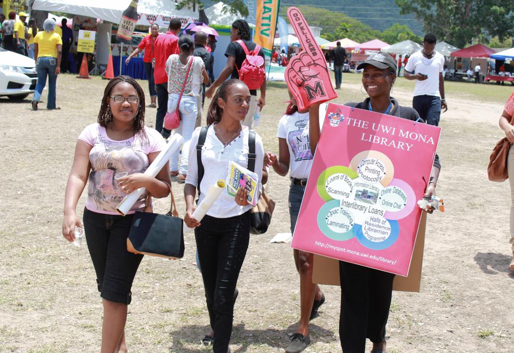 UWIMonaGuild's tweet photo. Tent City Day 2 is live!

#WelcomeToUWI http://t.co/uG3OEevF0Y