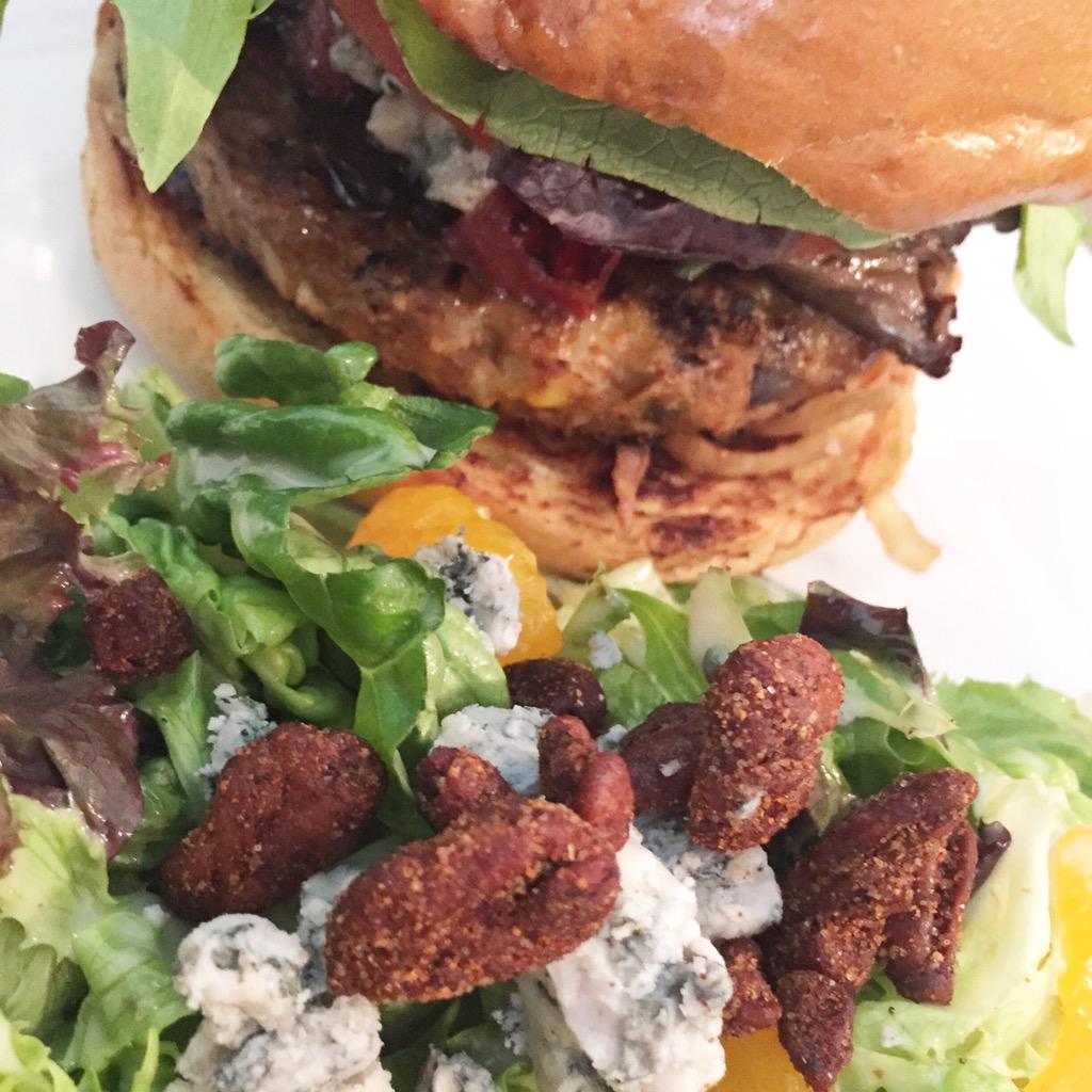 charmetiquette's tweet image. The black bean burger @pinewoodtr made for the most delicious lunch - yum! #ATL #Decatur