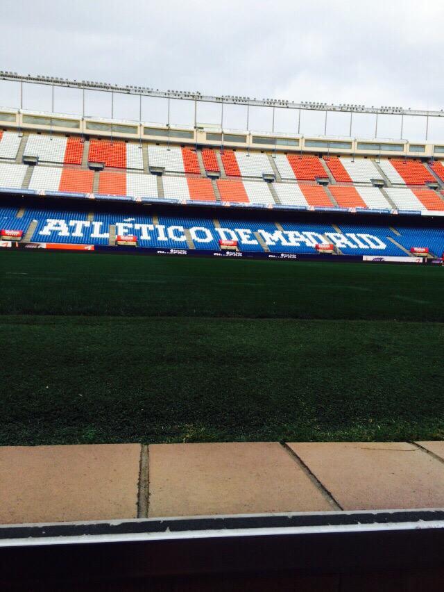 Simeone's tweet photo. Toda la ilusión en este nuevo reto. Mañana los esperamos a todos. http://t.co/ayX9ZCRCib