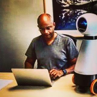 7101dogdaot's tweet image. ift.tt/1fw3aqH #kakos.ethos Founder & CEO of #nxtrobotics working with #nixie before the #indiegogocampai…