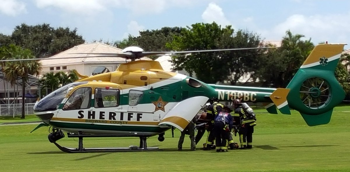 carbuyingadvice's tweet photo. Horrific crash we saw in #coralsprings on #sampleroad a bicyclist was hit by a lady running a red light. #carcrash http://t.co/Qrmi1pcYA9