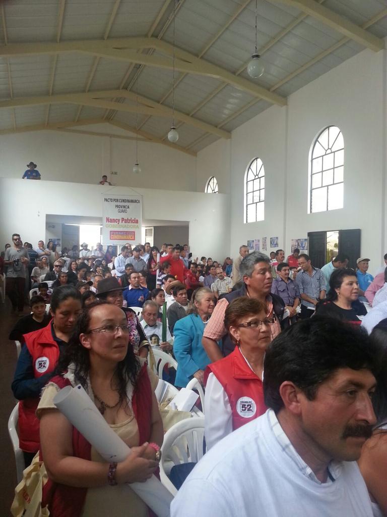 jorgerozo8's tweet photo. Acompañamos a Nancy Patricia a la provincia del Guavio que tuvo un recibimiento apoteosico http://t.co/v8iCQnY4ap