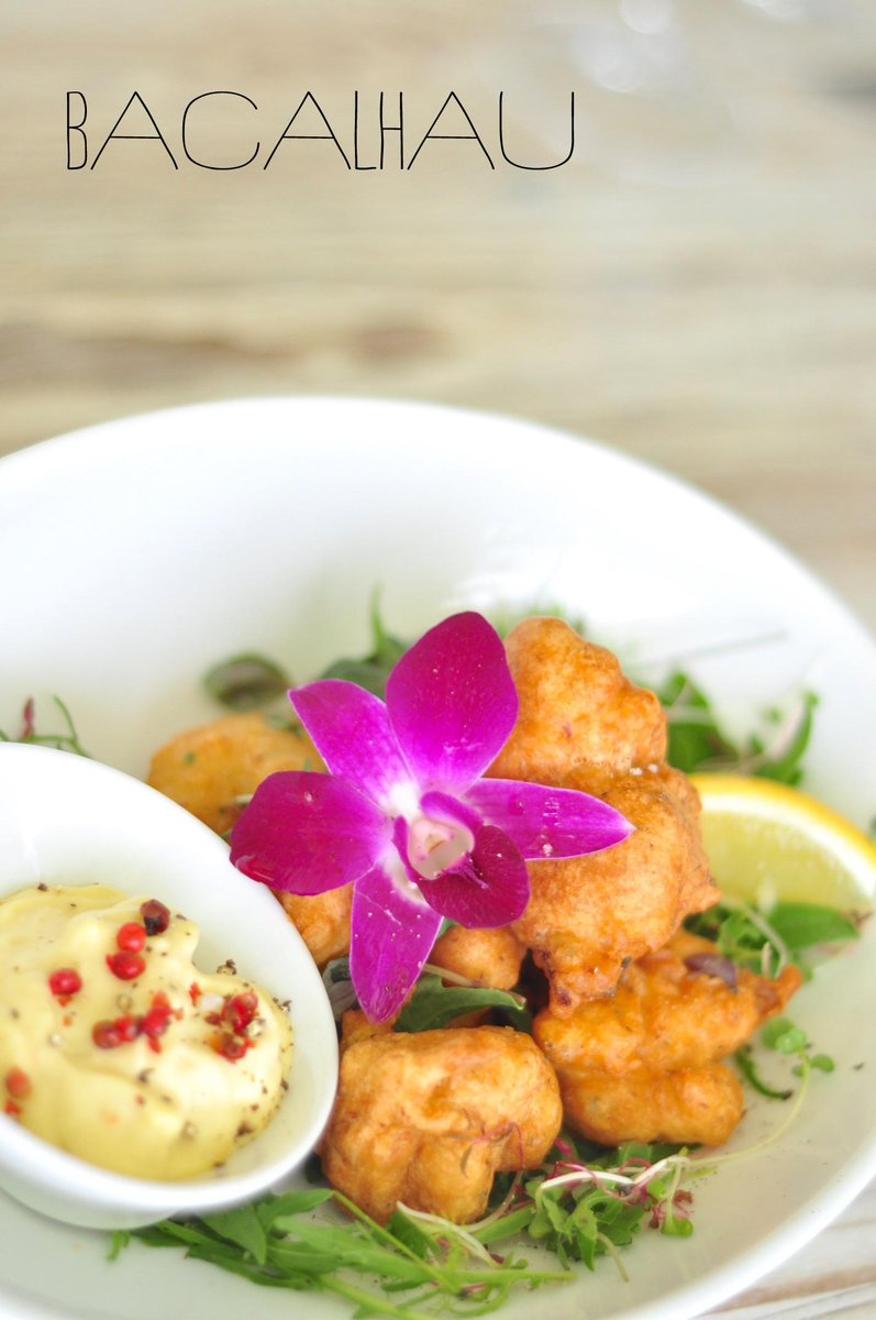 CliffBeachClub's tweet photo. Pair our bar bites with a cocktail or two! #thecliffbeachclub #Barbados http://t.co/N1E3oxxPnL