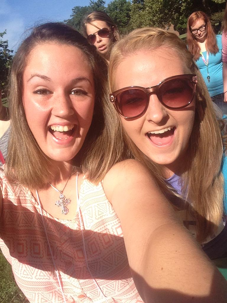 chels5397's tweet photo. #havingfun!!!! #CapWW15 @CapitalSCE #groupb #capresources http://t.co/sVS8NakHtY