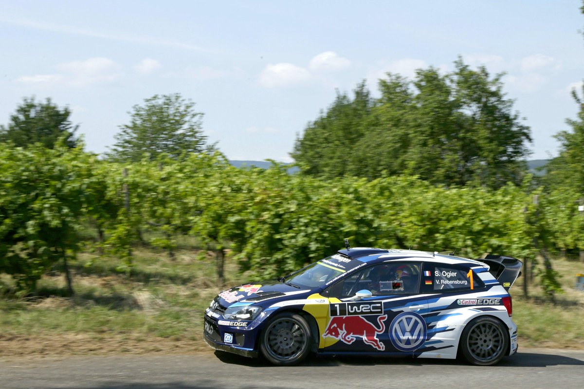 NEWS: <a href="/SebOgier/">Sébastien Ogier</a>​ continues dominance to extend lead
Now on iRally: irallylive.com/ir_news.htm?00…
#WRC #RallyDeutschland