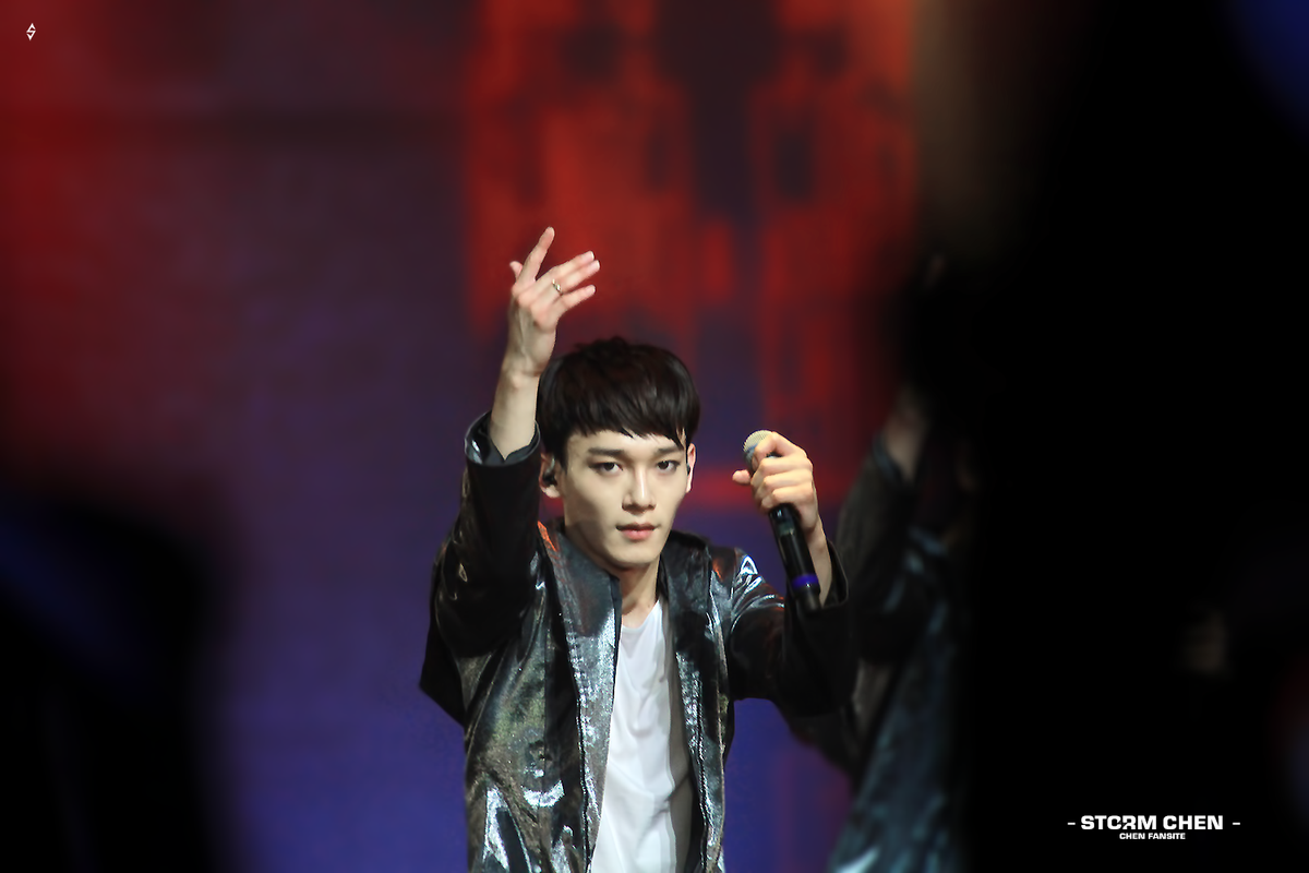 150817 EXOLUXION IN HONGKONG
#CHEN #첸 #종대 

cfile201.uf.daum.net/original/24428…