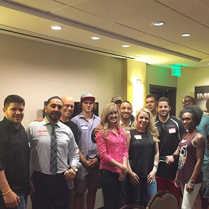 _WithPurpose's tweet photo. Had such a great time at the #AdvoCare mixer lastnight! #24DayChallenge #MixerMania #WeBuildChampions #LetsGo http://t.co/xhkHrI0qlE