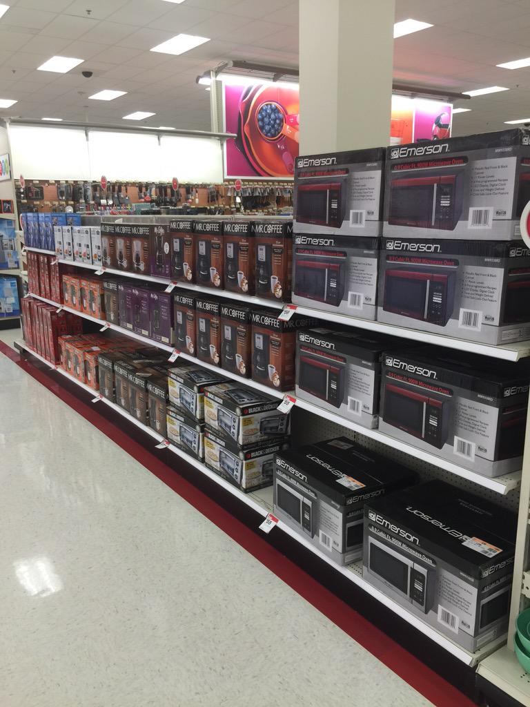 T2040MultLevel's tweet image. Be bold in BTC! Appliance merchandising!#R300Fillerup#R300MIH15#G396knockouts#D354InstocksAllStars