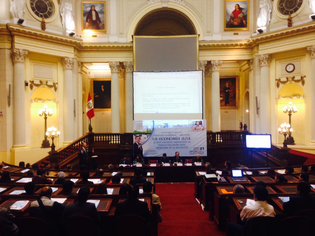 Innovazul's tweet photo. Iniciamos la conferencia magistral de @MyBlueEconomy en el @congresoperu cc @Seinc1 @ifuturemin @LibelulaPeru @_USIL http://t.co/AY1O0rgFUc