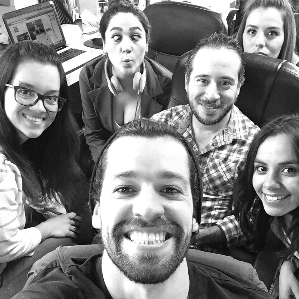 KikeKaram's tweet photo. My #Everyday #Family. #everydayapp #selfie #blackandwhite #Instagram http://t.co/ekL711dQjK