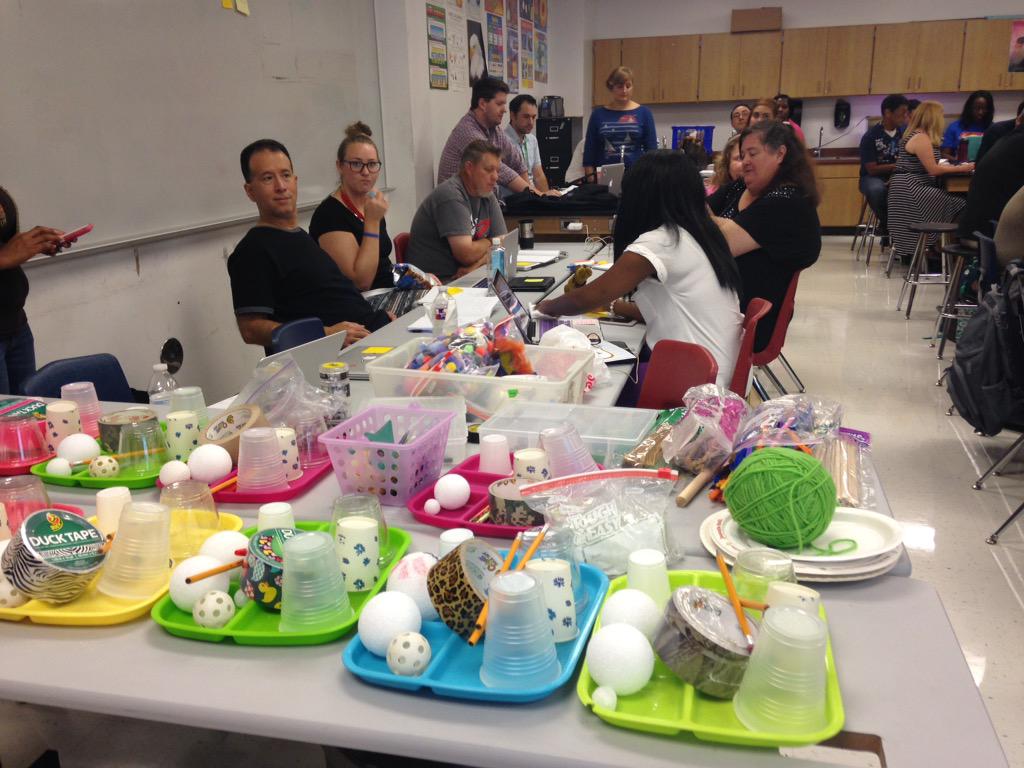 MrsNovakJones's tweet photo. 5E model presented by @DrHodgin #manorisd http://t.co/dMrlcBvIkO