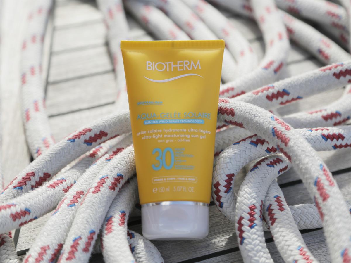 Notre gelée solaire Aqua-Gelée rafraîchit et protège votre #peau pour un #bronzage parfait bit.ly/1hCs1ee