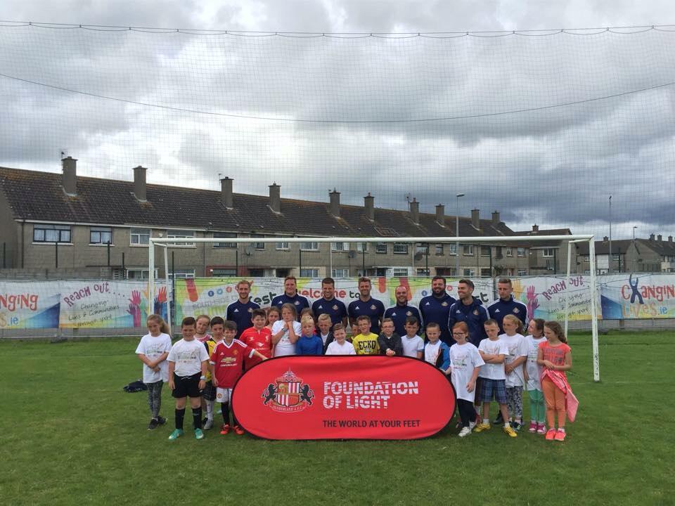changinglivesLK's tweet photo. The teams part 1! #SSCSF2015 @SAFCFoL @SunderlandAFC http://t.co/1D3x0zwpIS