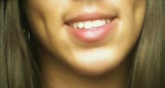 LauraRhie's tweet image. &quot;Le bonheur n&apos;est réel que lorsqu&apos;il est partagé.&quot; Into The Wild. #CitationDuJour #Smile #Fossettes