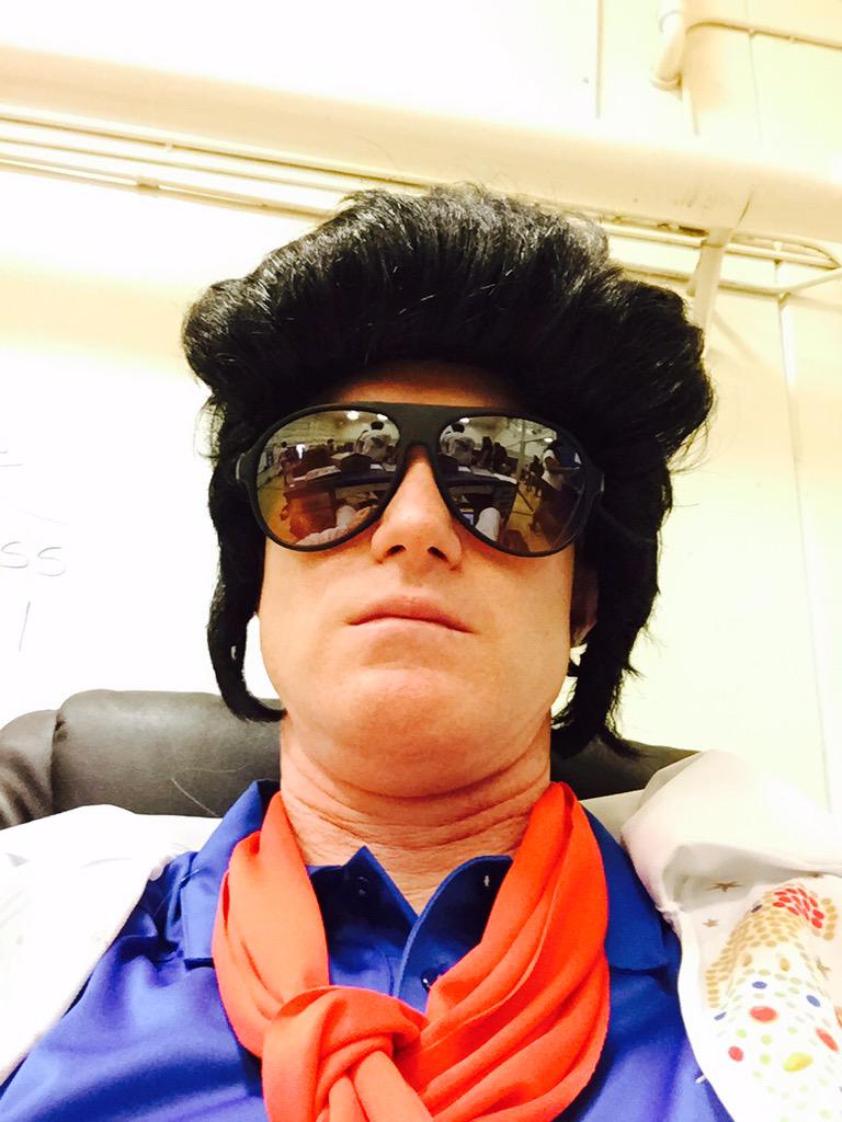 LaHabraHS's tweet image. Elvis is in the house! @LAHABRA_ASB #firstassembly