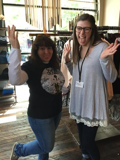 kim_kosanke's tweet photo. #DUloveswoodstock @shopdressup http://t.co/U2RI1iDeDH
