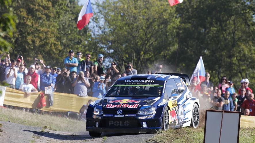 NEWS: <a href="/SebOgier/">Sébastien Ogier</a> continues winning streak in SS7
Now on iRally: irallylive.com/ir_news.htm?00…
#WRC #RallyeDeutschland #iRally