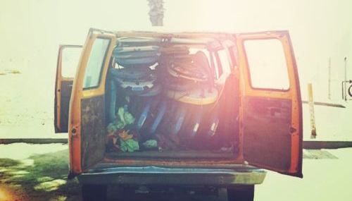 PlongeeClothing's tweet photo. Packed for the perfect weekend #surfing http://t.co/nbYCl0cN9R