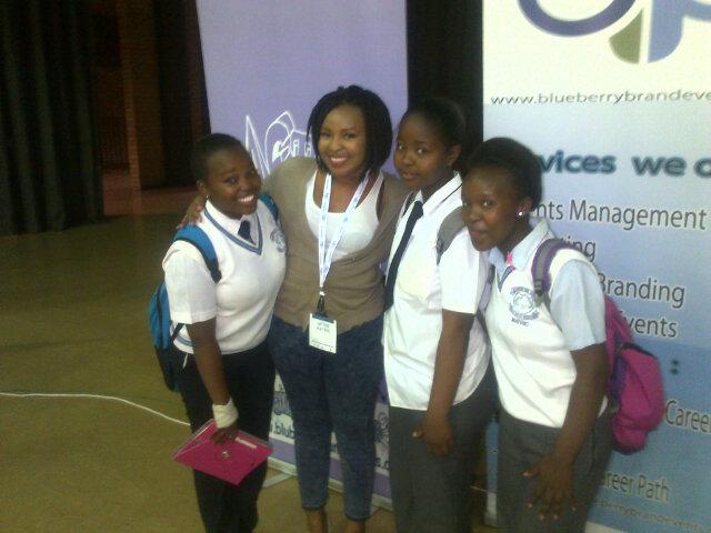 Happinesslele1's tweet photo. #AfterMatric http://t.co/Od5ITNkSiF