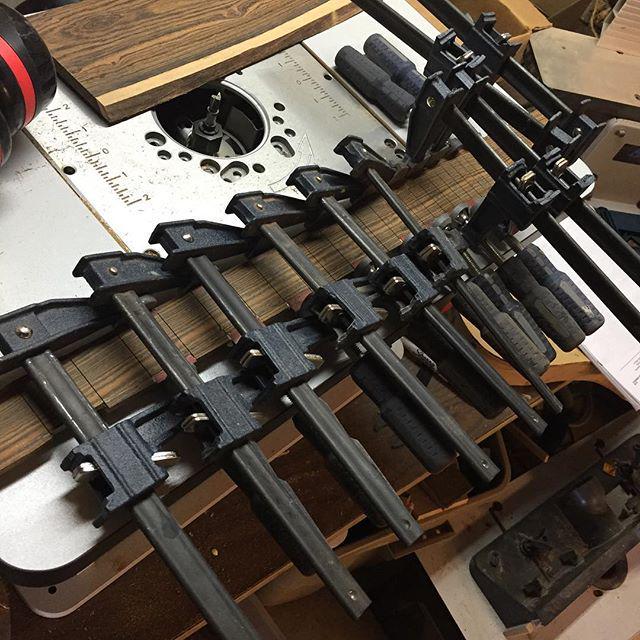 agapeguitars's tweet image. Beneath the clamps, there are #bloodwood fret markers. Promise! #luthier #luthiertools #cu… ift.tt/1LnLokU