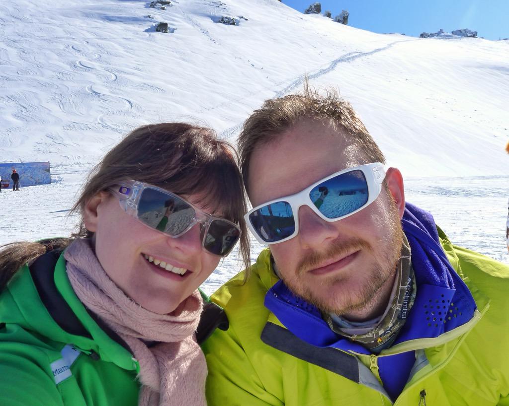 HikingHousemis's tweet photo. Time to #fly home! But what an incredible #summer! Desert, snow and mountains! #luckyme! From 43 to -17 degrees C! http://t.co/2rhnNp0lTB