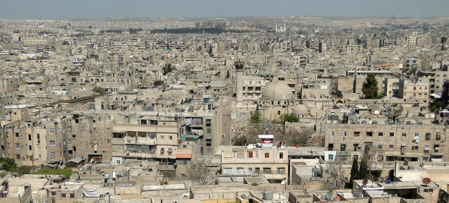 Gizmodo's tweet photo. Scientists measure spooky drop in air pollution over the Middle East http://t.co/ggvT3lSpVa http://t.co/7DD9OoGsXL