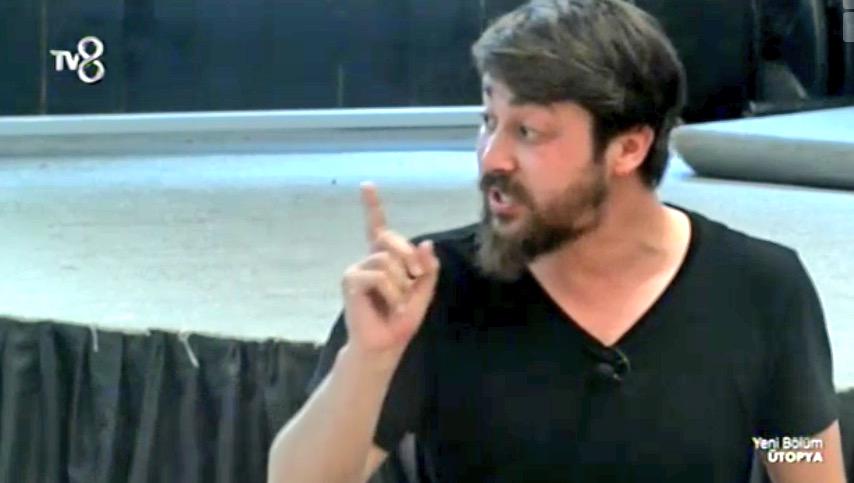 ekranyorumcu's tweet photo. #semih : 

" Bu tarafa söylüyorum. 
Benim tarafımdan fırtına geliyor haberiniz olsun. " 

#ütopya http://t.co/ZOikE0wzdF