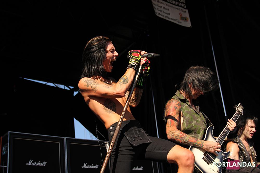 Portlandas's tweet image. See photos of @blackveilbrides during @VansWarpedTour in Portland OR on the @Portlandas Facebook! Like/Share/Comment!