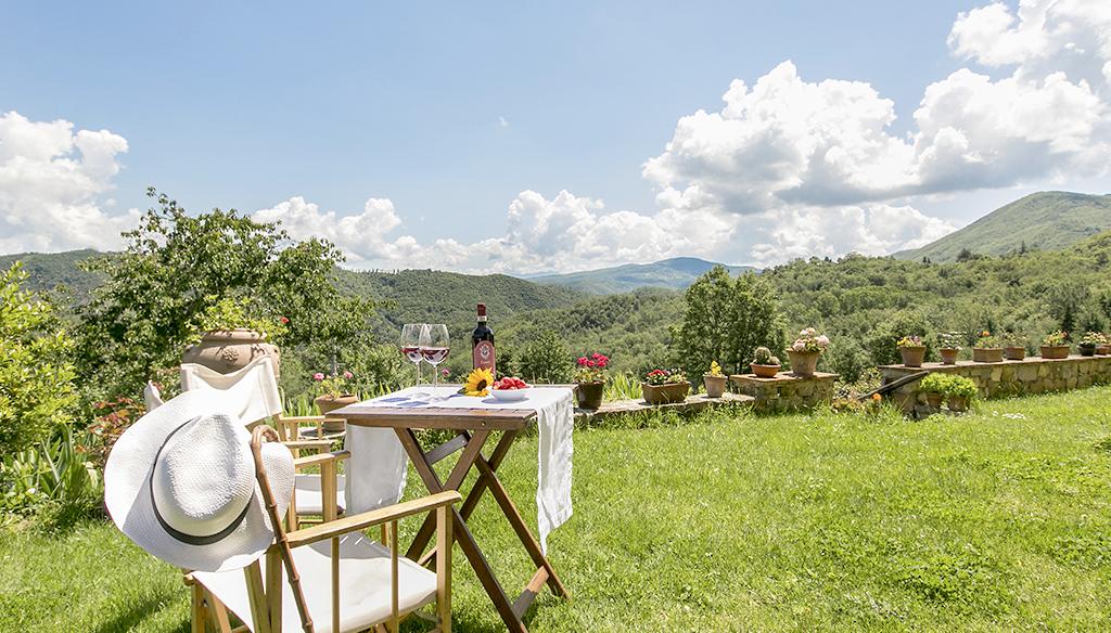 sawdays's tweet photo. Time for a summer escape? It's not too late for a well deserved break. http://t.co/oeAuTxwGmz http://t.co/PzSaTZTyps