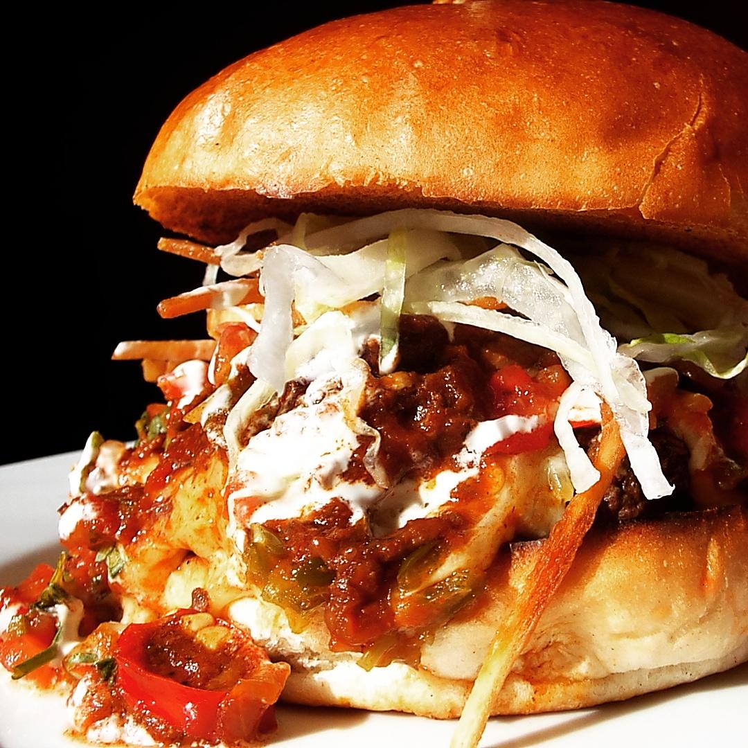 BuddysGlasgow's tweet photo. Start ur wknd w/ 'Sloppy Juan'-12hr smoked Brisket Chilli, cheese, guacamole, lime soured cream #sloppily #scottishly http://t.co/bxFUioTcQr