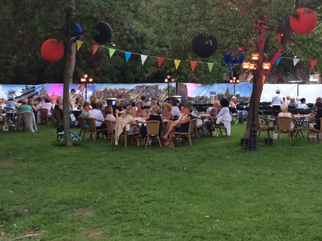 Goedenavond dames, leuk dat jullie er zijn! #ffmaassluis